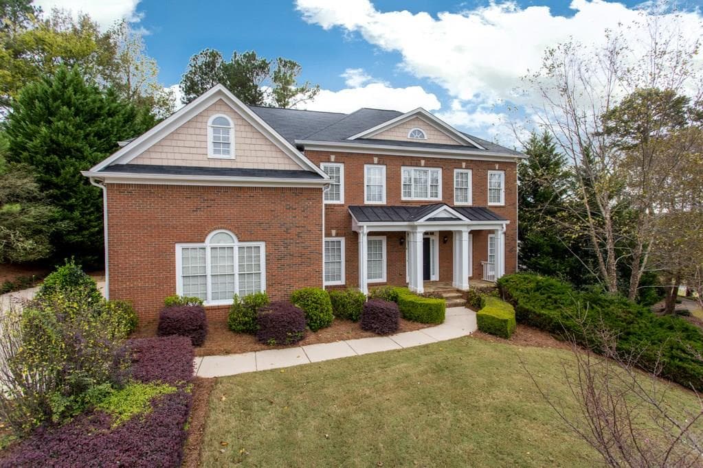 5 bedroom, 3,323 sq ft single family residence sold at 720 River Mist Drive, Suwanee, GA 30024