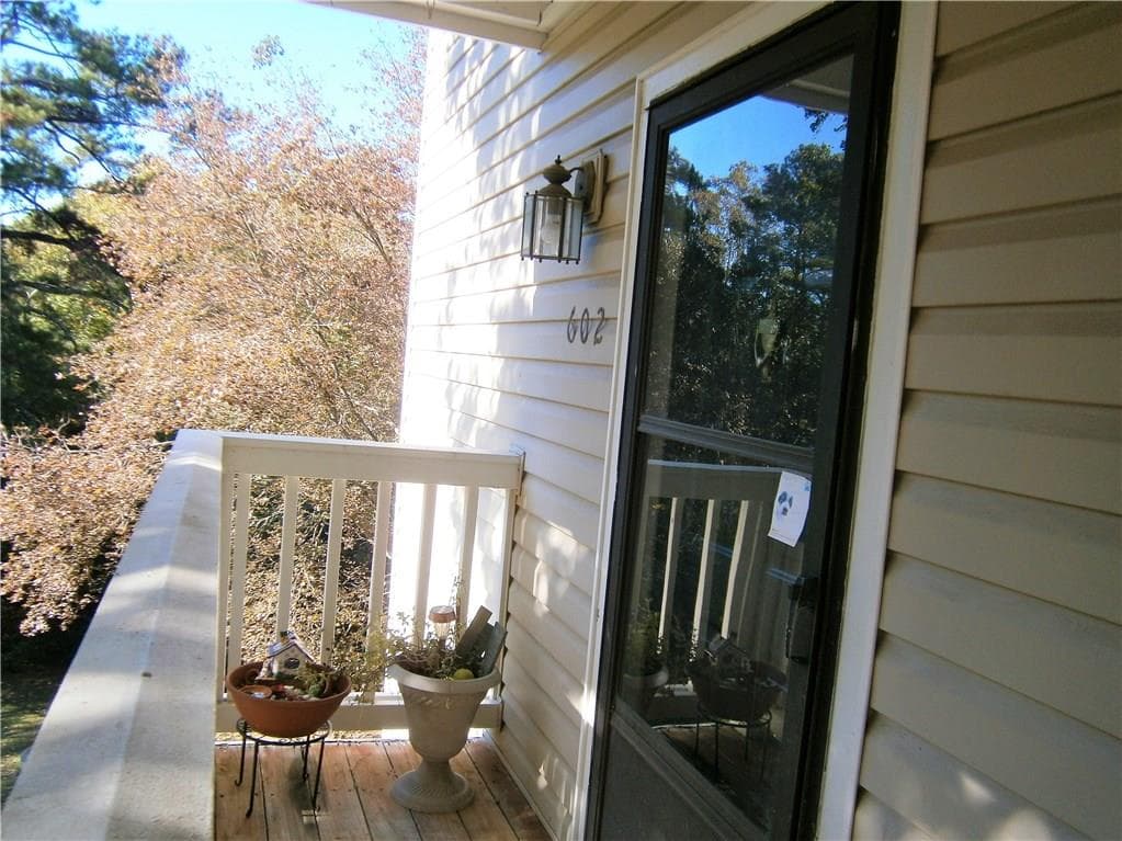 2 bedroom, 1,097 sq ft condominium sold at 602 COUNTRYSIDE Place, Smyrna, GA 30080