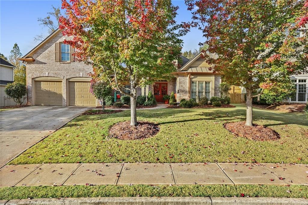 4 bedroom, 2,808 sq ft single family residence sold at 895 MILL GARDEN Place, Cumming, GA 30040