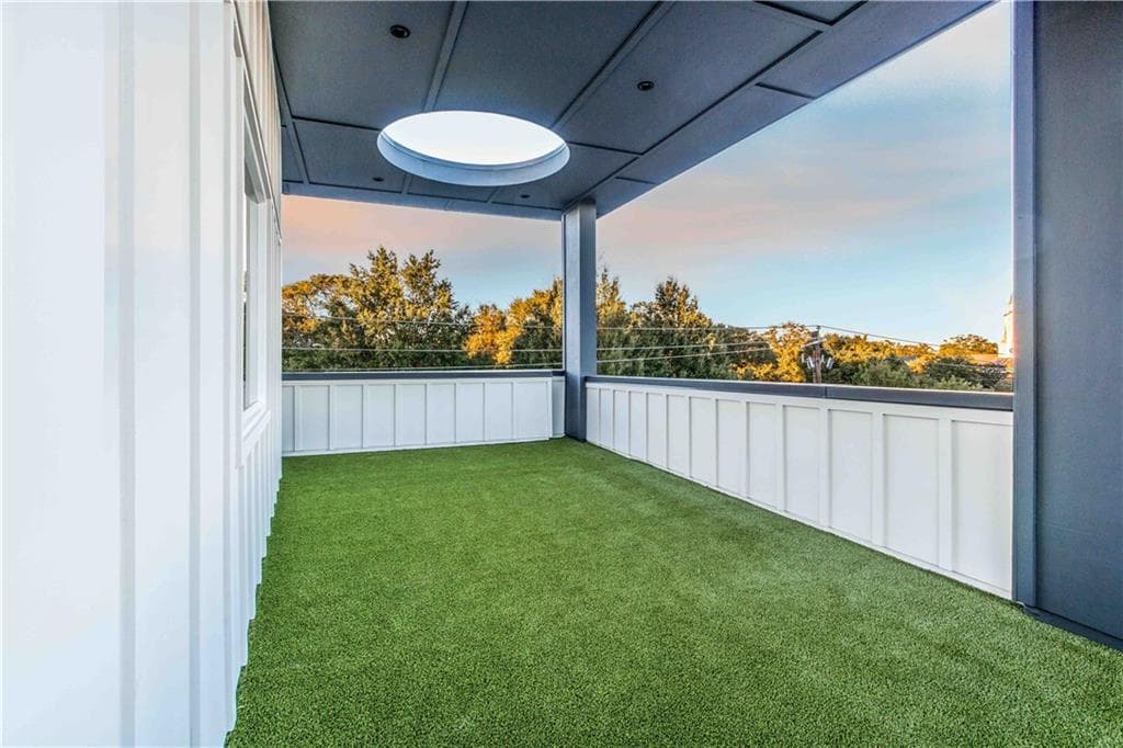 4 bedroom, 2,622 sq ft townhouse sold at 1137 Ponce De Leon Avenue 2, Atlanta, GA 30306