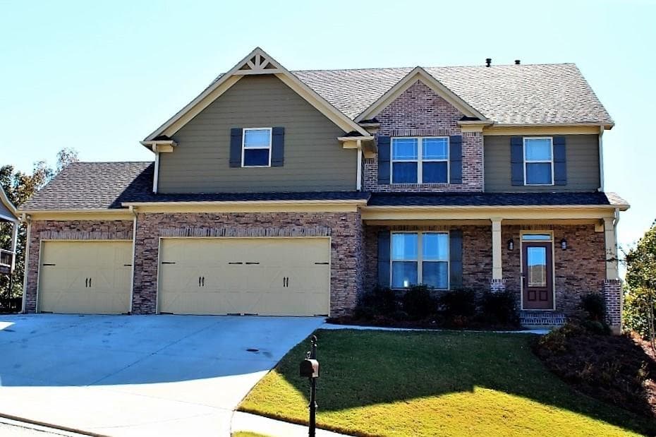 5 bedroom, 3,348 sq ft single family residence sold at 472 Riverwalk Manor Drive, Dallas, GA 30132