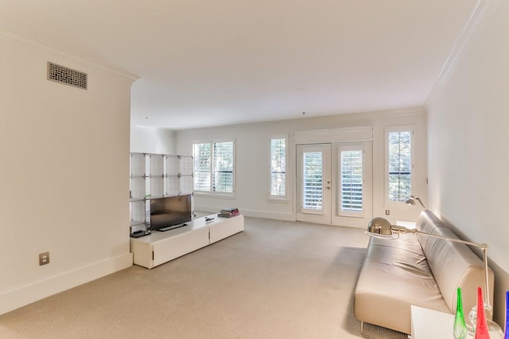 1 bedroom, 775 sq ft condominium sold at 3777 Peachtree Road 1528, Brookhaven, GA 30319