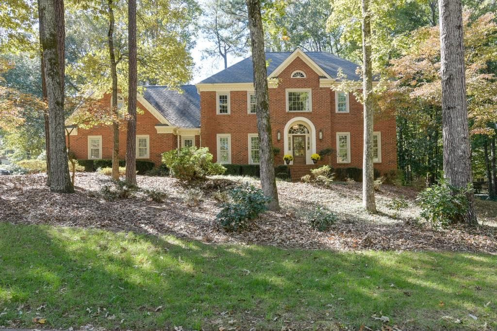 4 bedroom, 3,631 sq ft single family residence sold at 822 Birds Mill, Marietta, GA 30067