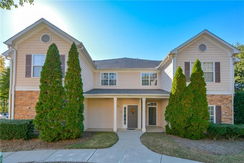 2 bedroom, 1,136 sq ft condominium sold at 401 The Crossings Lane, Woodstock, GA 30189