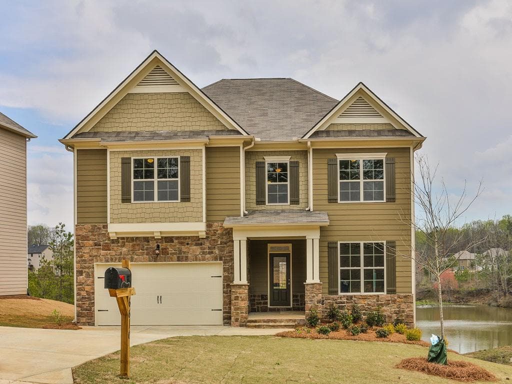 4 bedroom, 2,890 sq ft single family residence sold at 6610 Country Lake Road, Cumming, GA 30041
