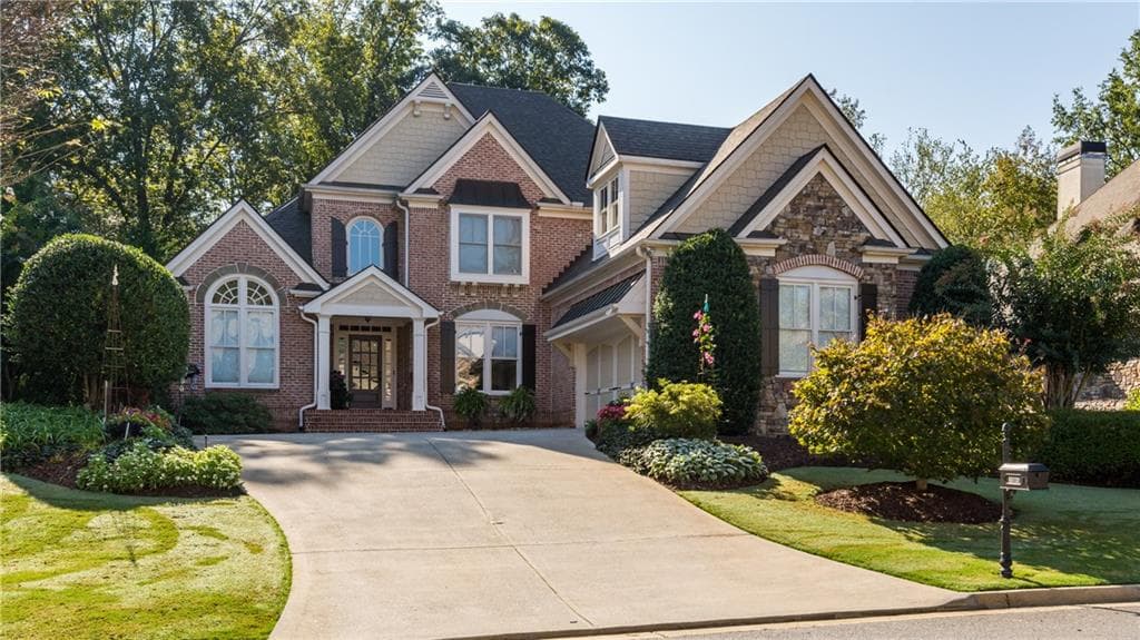 5 bedroom, 5,048 sq ft single family residence sold at 7085 Wakehurst Place, Cumming, GA 30040