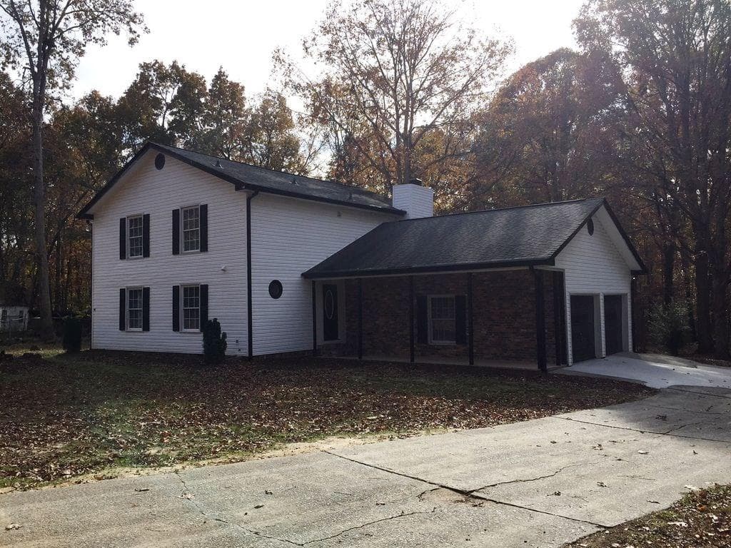 1035 Heather Court, Lawrenceville, GA 30043 — most recent listing photo