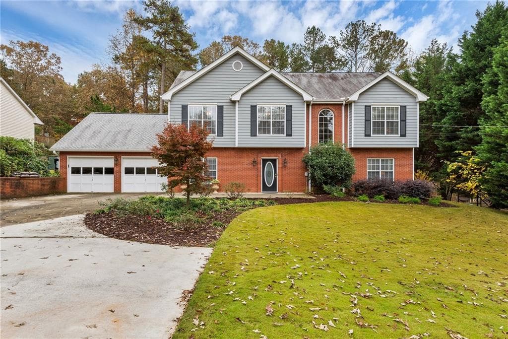 999 Riverside Road, Sugar Hill, GA 30518 — most recent listing photo