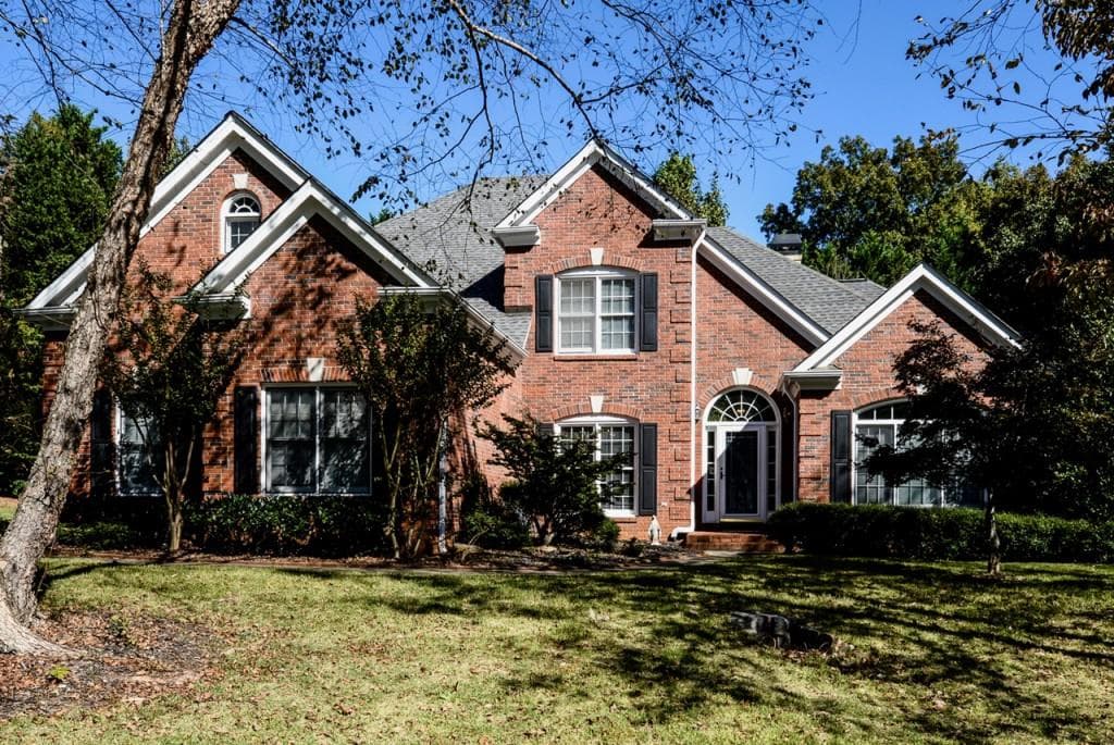 4 bedroom, 2,807 sq ft single family residence sold at 4645 Waterford Drive, Suwanee, GA 30024