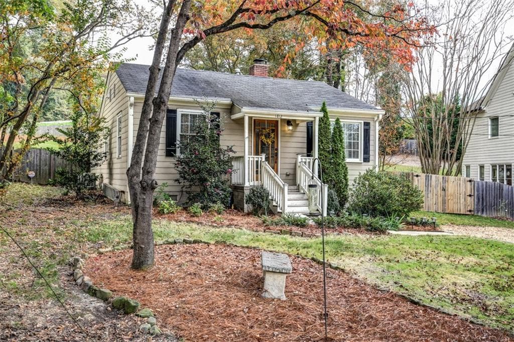 3 bedroom, 1,186 sq ft single family residence sold at 1812 Hickory Road, Atlanta, GA 30341