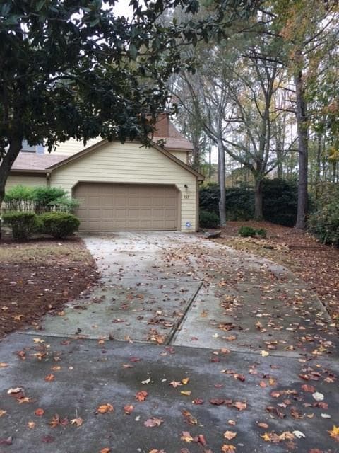 3 bedroom, 1,708 sq ft townhouse sold at 157 Great Oaks Lane, Roswell, GA 30075