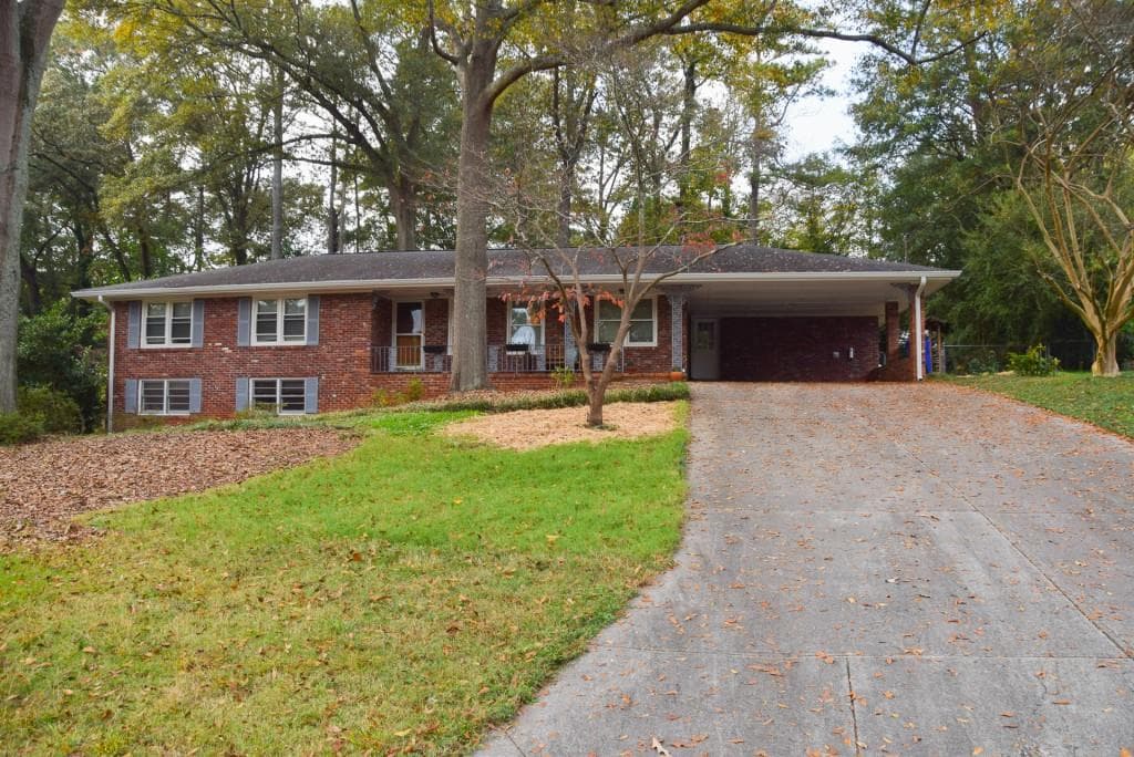 2706 Hunting Hill Lane, Decatur, GA 30033 — most recent listing photo