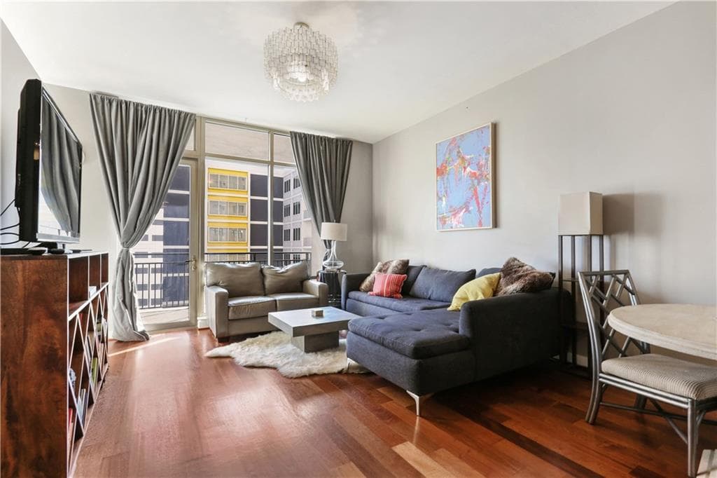 565 Peachtree Street 706, Atlanta, GA 30308 — most recent listing photo