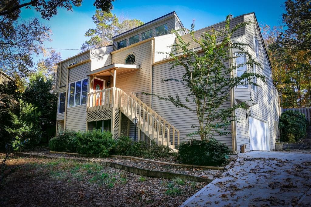 623 Lakeshore Drive, Berkeley Lake, GA 30096 — most recent listing photo