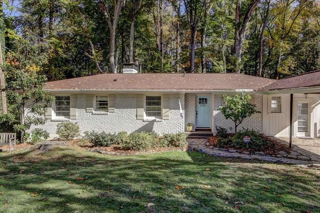 2191 Fairway Circle, Brookhaven, GA 30319 — most recent listing photo