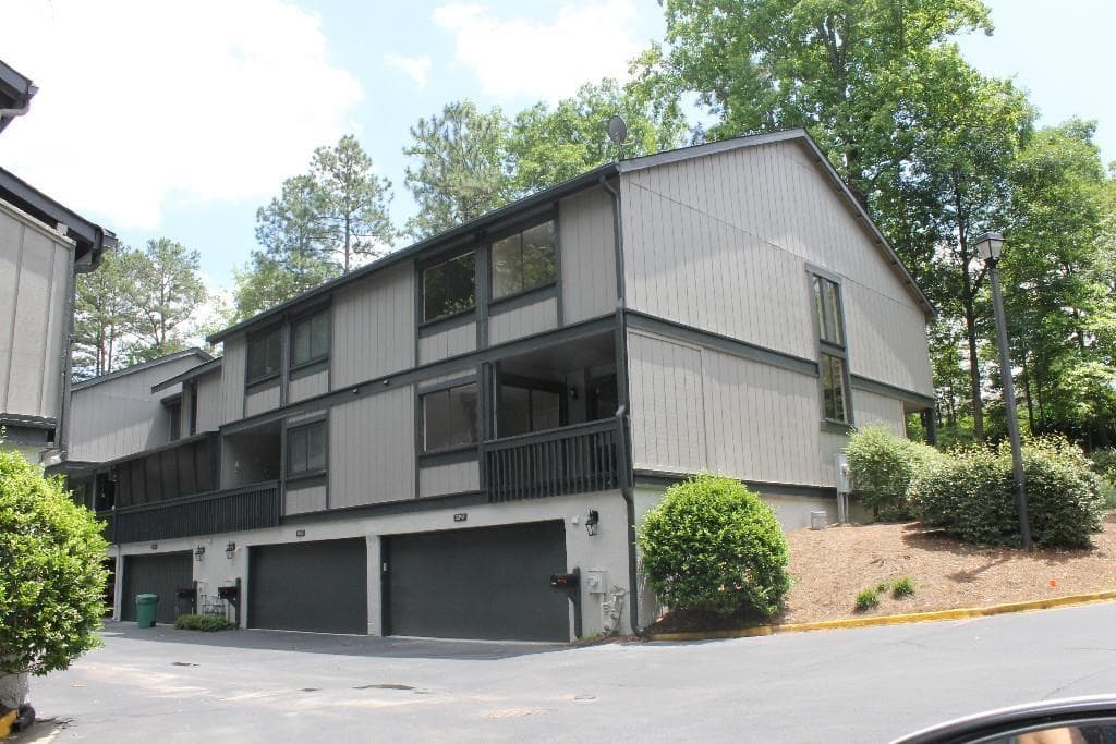 3 bedroom, 1,547 sq ft condominium sold at 3060 Balearic Drive, Marietta, GA 30067