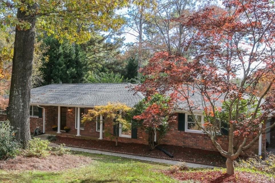 2918 Blackberry Lane, Marietta, GA 30068 — most recent listing photo