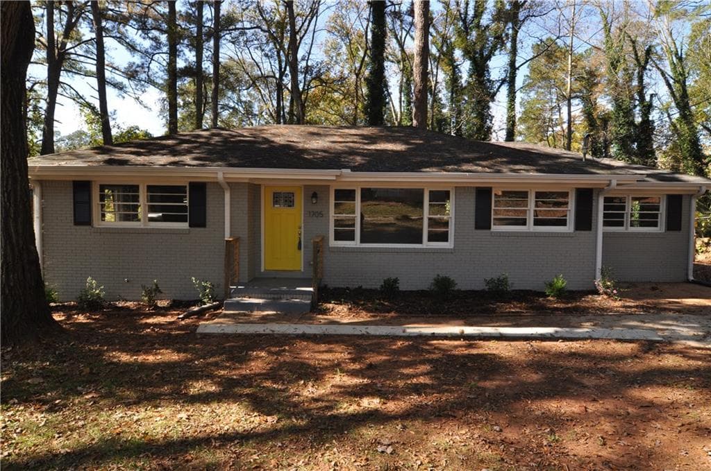 3 bedroom, 1,972 sq ft single family residence sold at 1705 Capistrana Place, Decatur, GA 30032