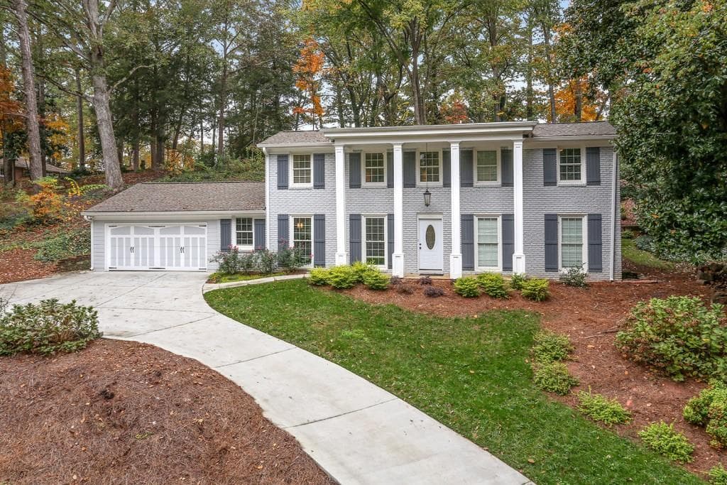 4 bedroom, 2,573 sq ft single family residence sold at 6590 Bridgewood Valley Road, Sandy Springs, GA 30328