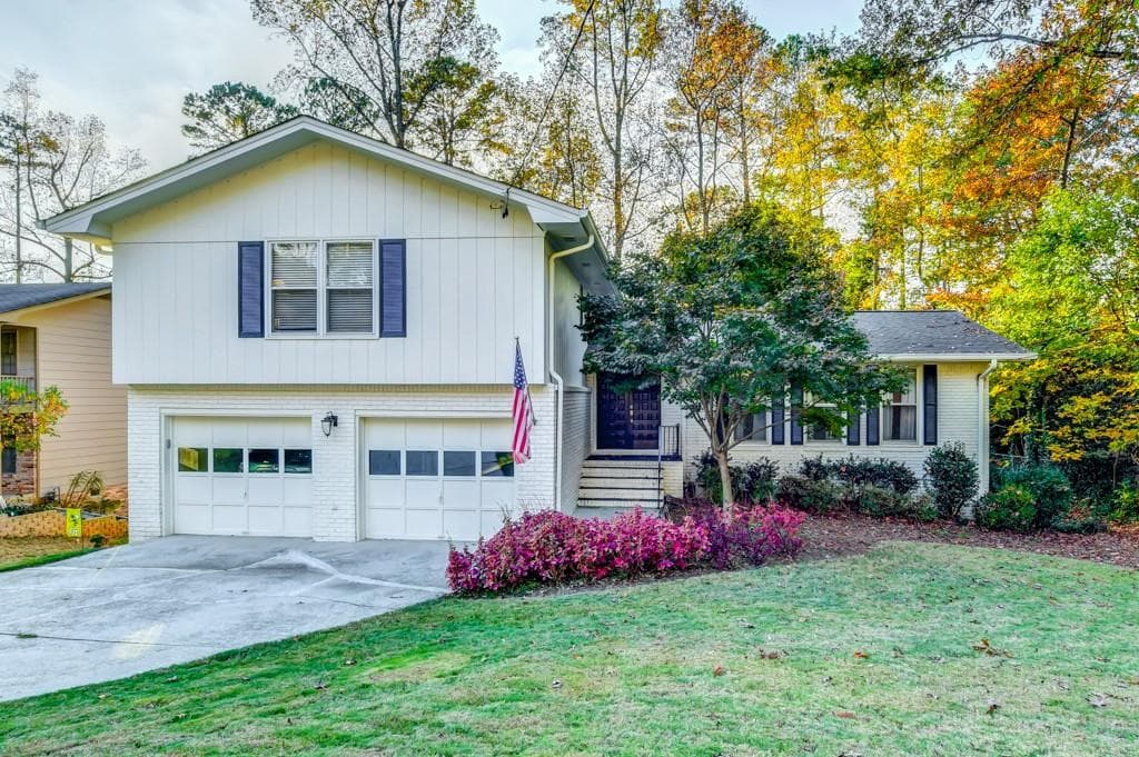 4 bedroom, 2,410 sq ft single family residence sold at 3106 Hathaway Court, Atlanta, GA 30341