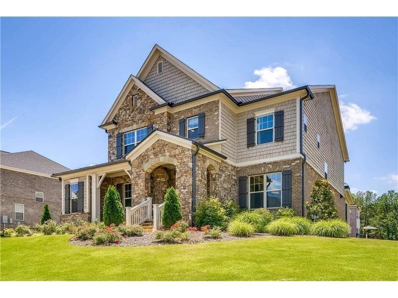 5 bedroom, 4,248 sq ft single family residence sold at 1045 ETRIS MANOR Drive, Roswell, GA 30075