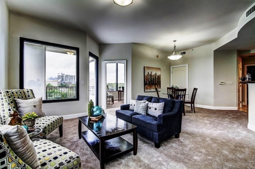 2828 Peachtree Road 804, Atlanta, GA 30305 — most recent listing photo