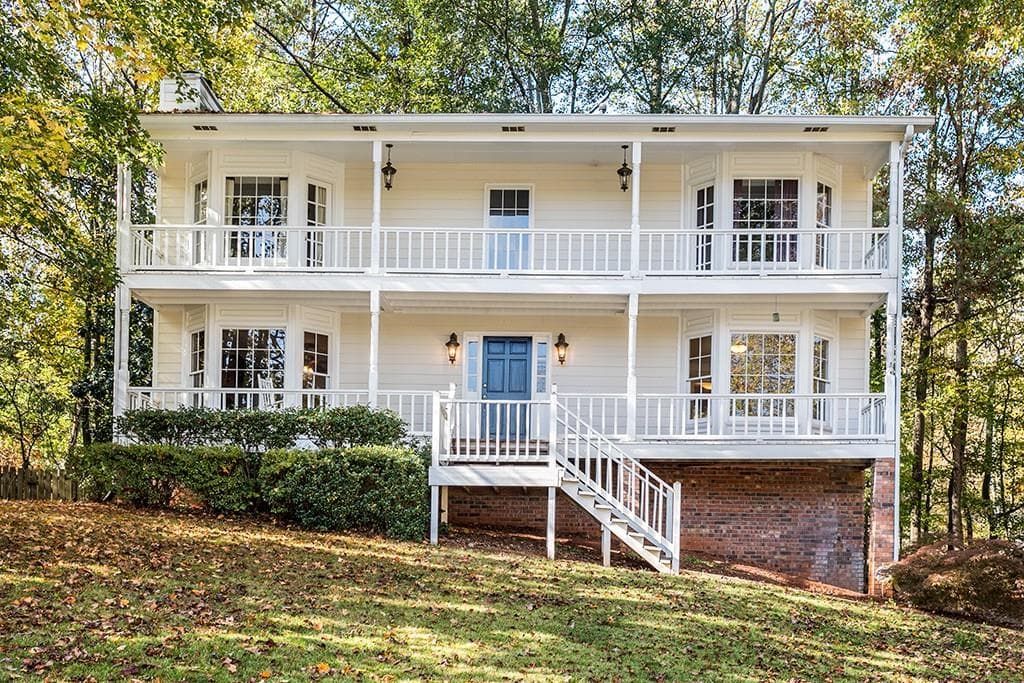 4 bedroom, 2,604 sq ft single family residence sold at 4311 Arbor Landing Drive, Marietta, GA 30066