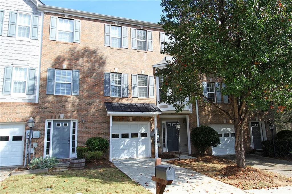 2 bedroom, 1,613 sq ft townhouse sold at 2211 Mill Garden Place, Buford, GA 30519
