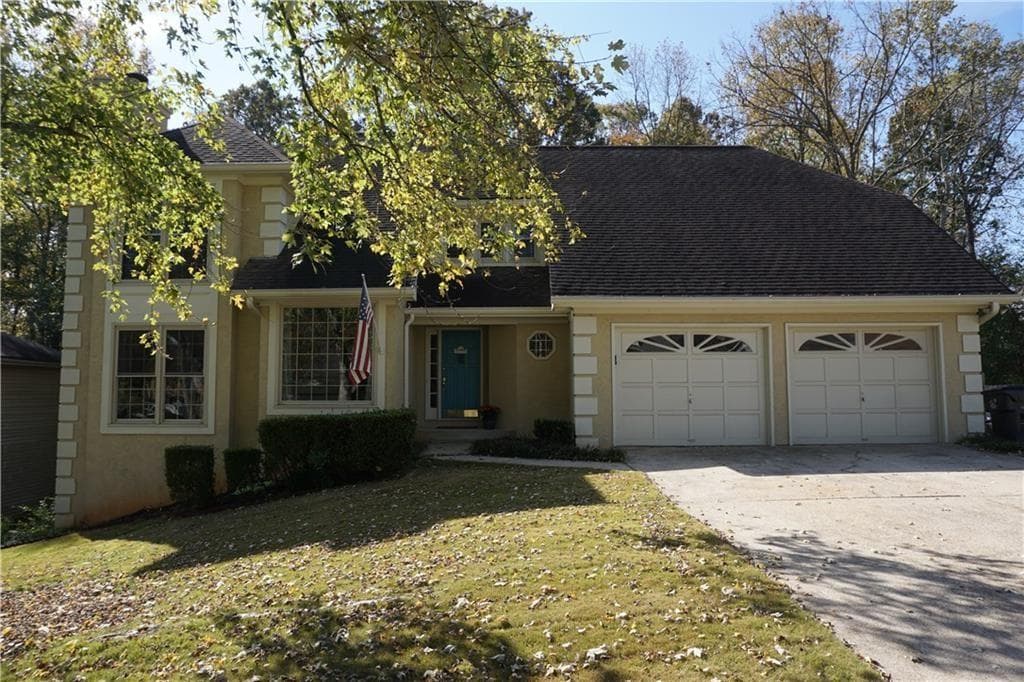 3 bedroom, 2,207 sq ft single family residence sold at 1001 Steeple Run, Lawrenceville, GA 30043