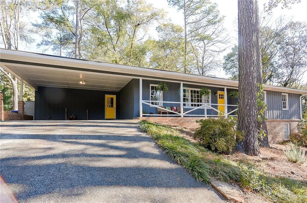 4 bedroom, 1,446 sq ft single family residence sold at 1190 Saratoga Road, Roswell, GA 30075