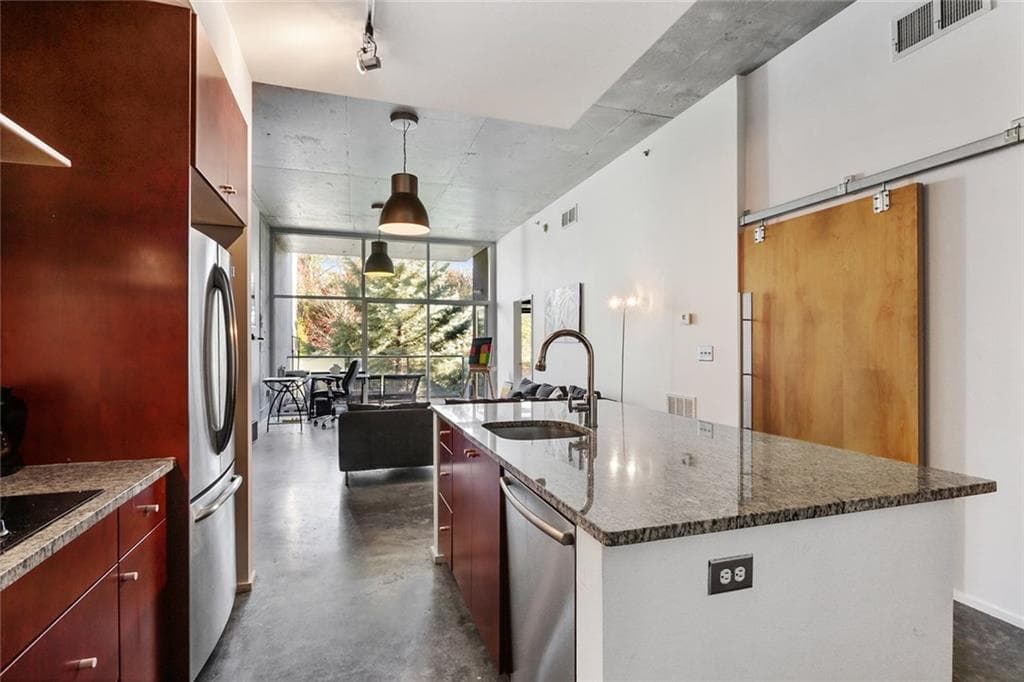 1 bedroom, 879 sq ft condominium sold at 130 Arizona Avenue 104, Atlanta, GA 30307