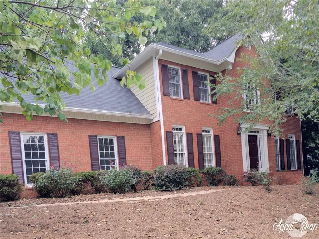 4 bedroom, 3,171 sq ft single family residence sold at 2615 Ashbourne Drive, Lawrenceville, GA 30043