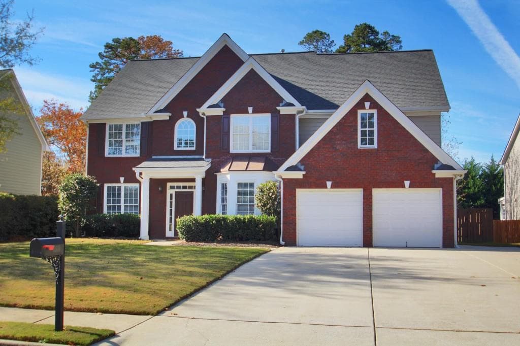 5 bedroom, 2,797 sq ft single family residence sold at 4210 Suwanee Bend Drive, Suwanee, GA 30024