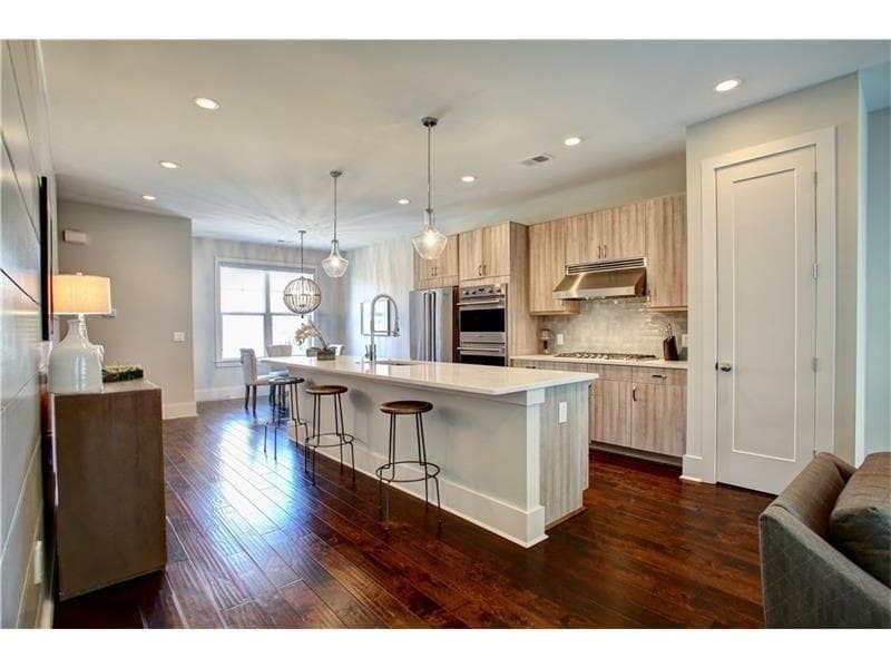 4 bedroom, 2,677 sq ft townhouse sold at 104 Canton Way, Roswell, GA 30075