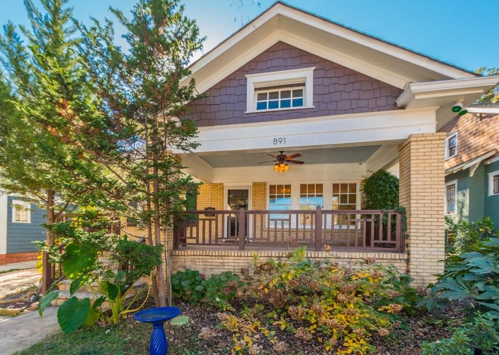 3 bedroom, 1,704 sq ft single family residence sold at 891 Saint Charles Avenue, Atlanta, GA 30306
