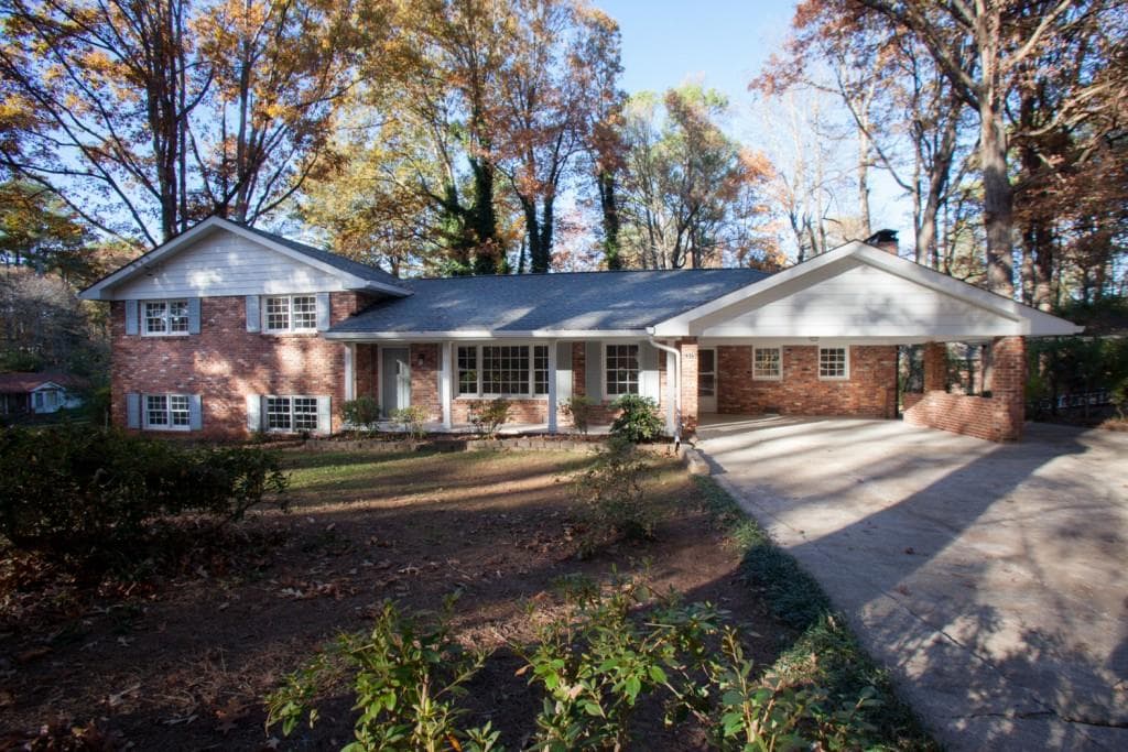 4 bedroom, 2,418 sq ft single family residence sold at 2315 Midvale Circle, Tucker, GA 30084