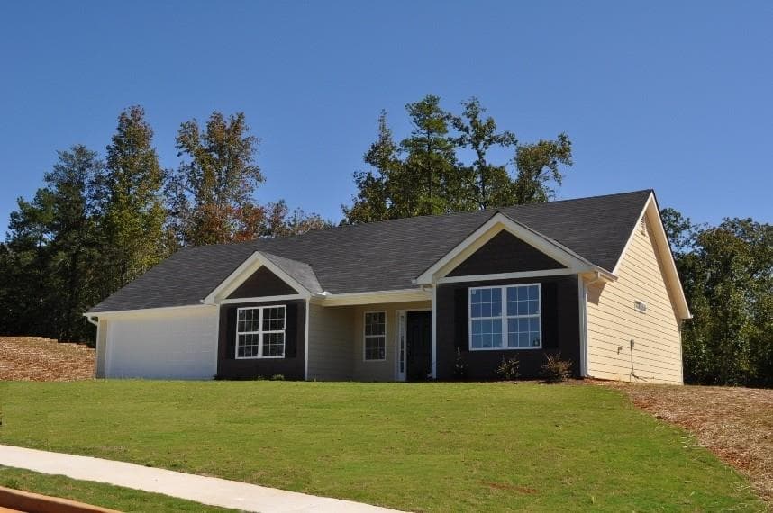 3 bedroom, 1,500 sq ft single family residence sold at 8829 Shallow Creek Trail, Clermont, GA 30527
