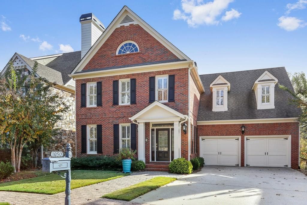 4 bedroom, 4,525 sq ft single family residence sold at 1950 Cooper Lake Drive, Smyrna, GA 30080