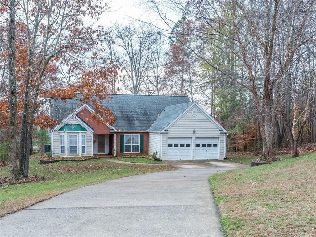 3 bedroom, 1,943 sq ft single family residence sold at 5475 Tallantworth Crossing, Cumming, GA 30040