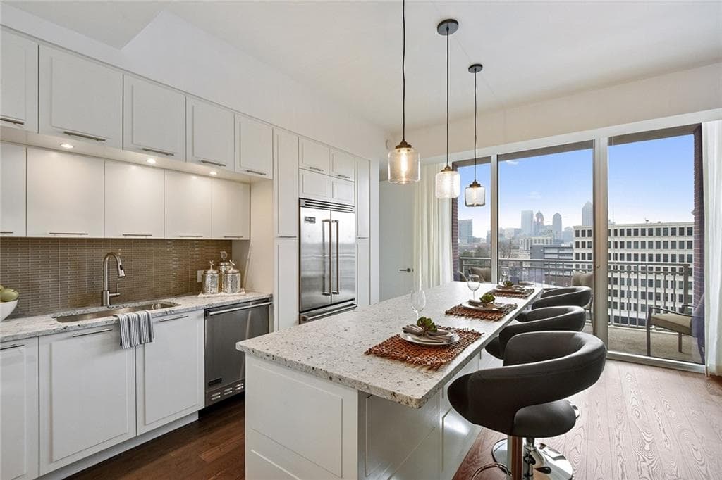 3 bedroom, 1,834 sq ft condominium sold at 1820 Peachtree Street 710, Atlanta, GA 30309