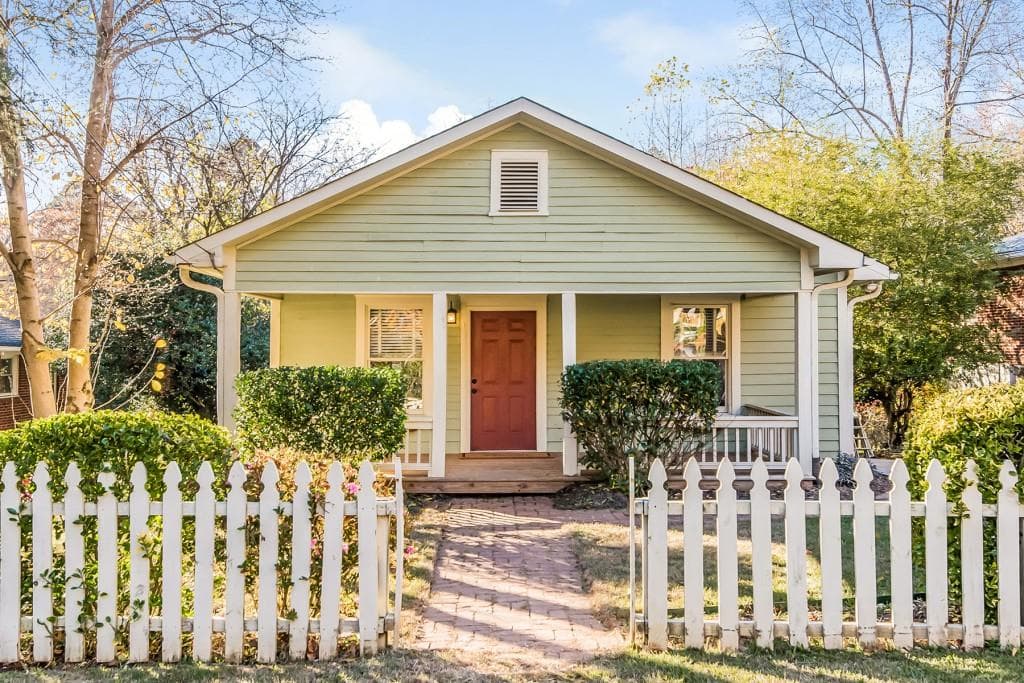 2 bedroom, 1,044 sq ft single family residence sold at 1265 Woodland Avenue, Atlanta, GA 30316