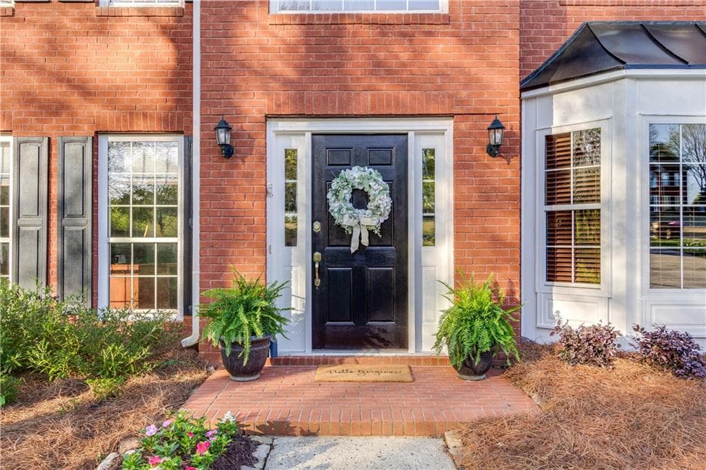 4 bedroom, 2,618 sq ft single family residence sold at 7315 Cavaletti Circle, Cumming, GA 30040