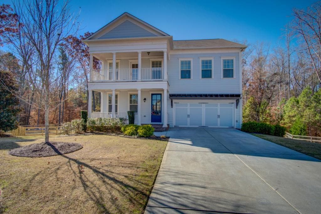 4 bedroom, 3,825 sq ft single family residence sold at 204 Kingston Court, Canton, GA 30115