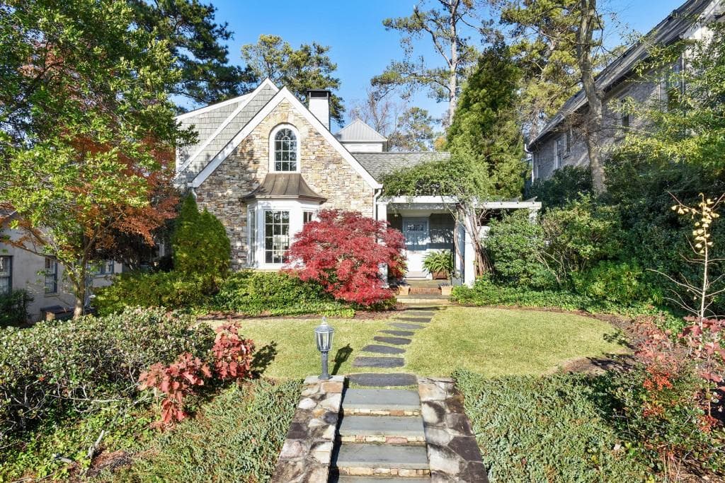 4 bedroom, 3,179 sq ft single family residence sold at 31 Golf Circle, Atlanta, GA 30309