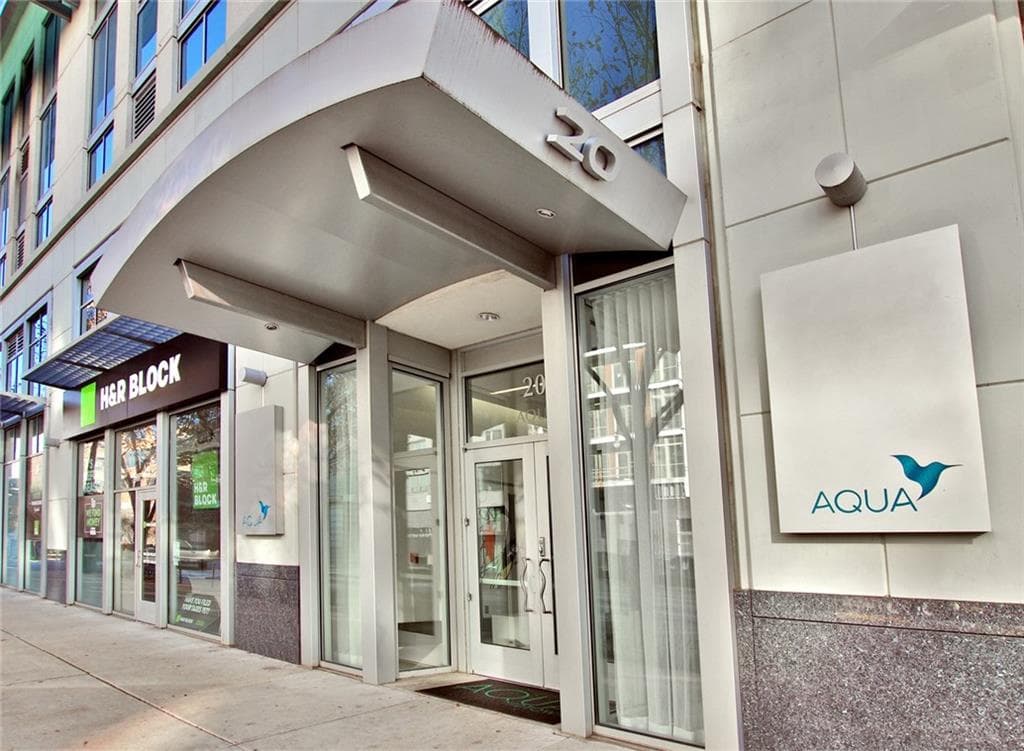 2 bedroom, 1,478 sq ft condominium sold at 20 10th Street 1601, Atlanta, GA 30309