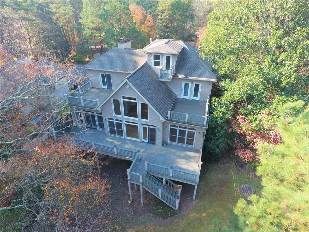5 bedroom, 4,991 sq ft single family residence sold at 4104 Brookview Drive, Atlanta, GA 30339