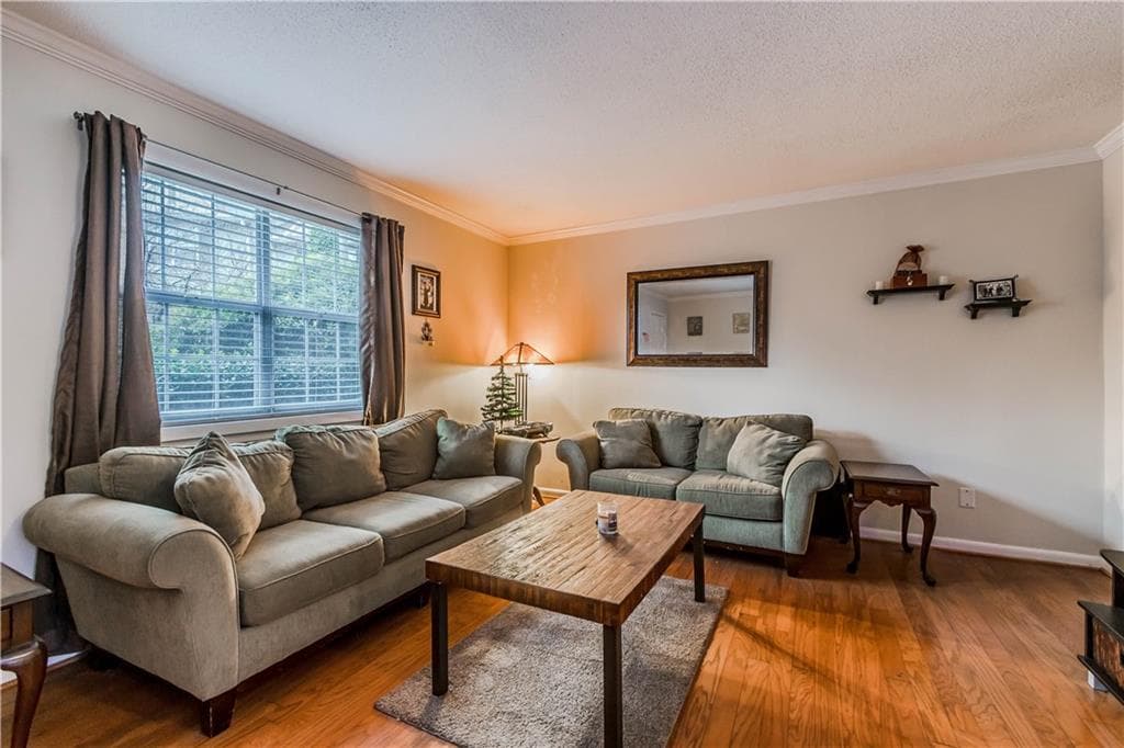 2 bedroom, 1,324 sq ft townhouse sold at 6900 Roswell Road B1, Atlanta, GA 30328