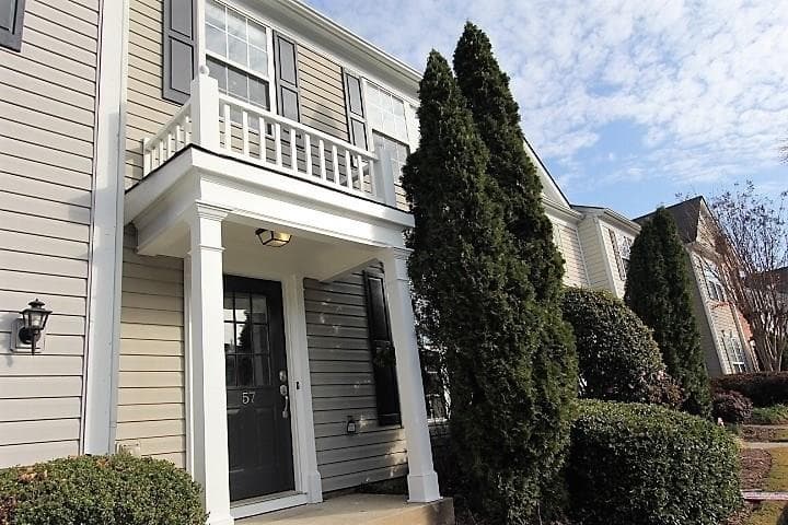 3 bedroom, 1,386 sq ft townhouse sold at 13300 MORRIS Road 57, Alpharetta, GA 30004