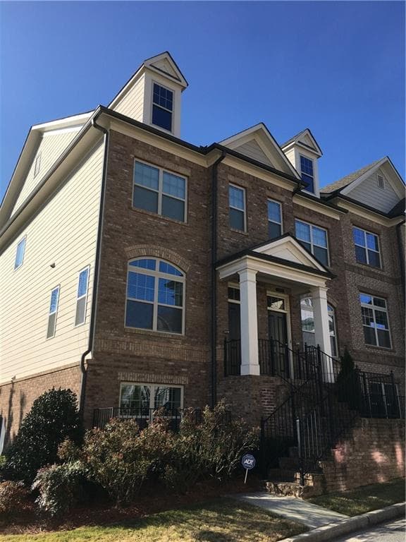 7595 Highland Bluff, Sandy Springs, GA 30328 — most recent listing photo