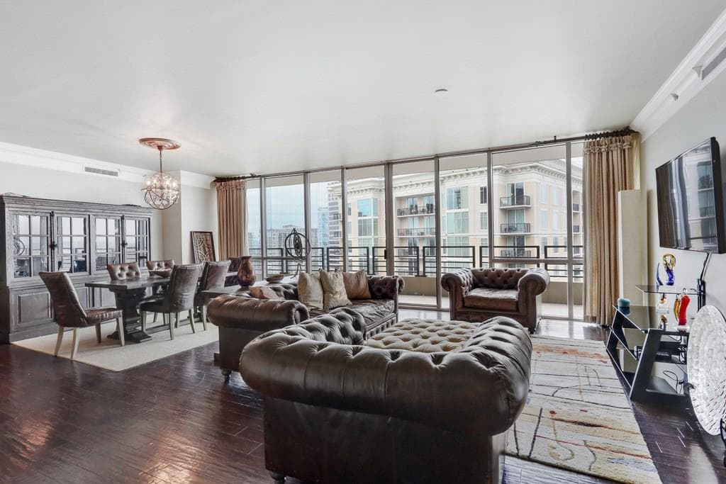 700 Park Regency Place 2303, Atlanta, GA 30326 — most recent listing photo